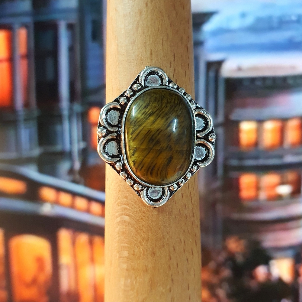 Tiger's Eye Sterling Silver Plated Ring Size 8.5